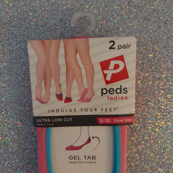 Ladies 2 Pair PEDS Ultra Low Cut Socks - Picture 2 of 6